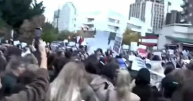 Drejtësi për Arlinda Zekajn/ Qytetarët marshojnë në Prishtinë, familjarët: S’mundemi ta përballojmë, kërkojmë drejtësi!