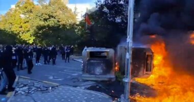 “Pamjet e dhunës na kujtojnë të shkuarën”/ Koçiu: Qetësi dhe vetëpërmbajtje