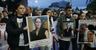 Dita e dytë e protestës në Prishtinë: Drejtësi për Arlindën/ Kërkohet dorëheqja e ministrave Gërvalla dhe Sveçla