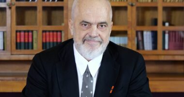 “Maskat përfaqësojnë krimin e organizuar”/ Rama: Dëmshpërblim për bizneset e dëmtuara