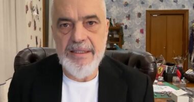 Rama: Nuk keni kërkuar dialog. Kryeministri për protestën 135 ditore: Kam dëgjuar burg ose dorëheqje, nuk trokitët te dera ime