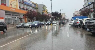 Moti i keq lë pa energji mbi 30 fshatra në Fier, Patos dhe Mallakastër