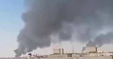 Zjarr dhe re të mëdha tymi pranë objektit të Aramco në Riad, mes përshkallëzimit me Huthët