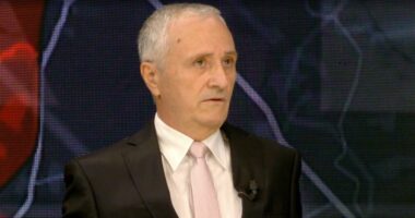 “ Trump, presion ndaj Ukrainës por jo ndaj rusëve”, Neziri: Kriza globale e energjisë erdhi nga lufta në Lindjen e Mesme