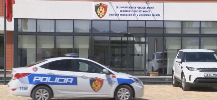 Vau i Dejës  Dhunoi bashkëshorten në prani të fëmijëve të mitur  arrestohet 47 vjeçari  i gjenden 140 fishekë në banesë
