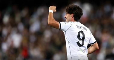 Cristian fiton “derbin e binjakëve”/ Sulmuesi kuqezi shënoi dhe mundi vëllain Stiven në Serie B