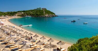 Media franceze “Ulysse”: Shqipëria, destinacioni që po tërheq miliona vizitorë