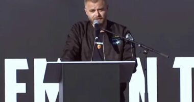 “Jo në emrin tim”, marshim në Prishtinë/ Tasholli: Jemi mbledhur për UÇK, liria nuk ka parti politike