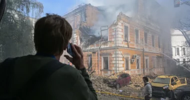 Rusia dhe Ukraina vazhdojnë sulmet me dronë