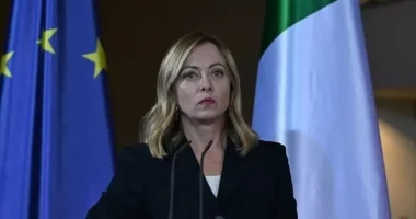 Meloni: Marrëveshja e Trump për naftën ruse, vendim shumë i rrezikshëm