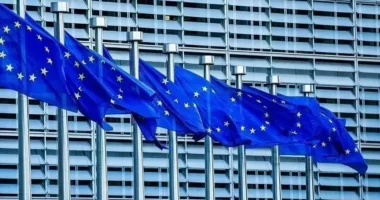 Bashkimi Evropian rrit fondet e mbrojtjes për Ukrainën