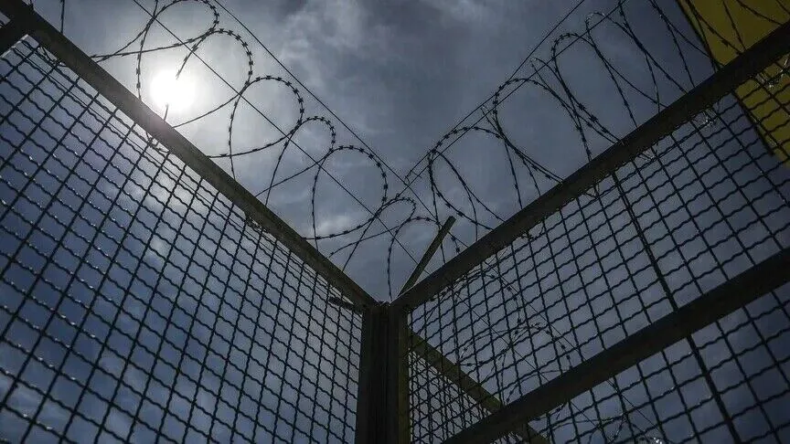 Britani e Madhe  lirohen qindra të burgosur me hyrjen në fuqi të skemës së lirimit të parakohshëm