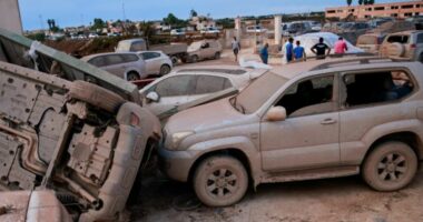 Dhjetëra të plagosur dhe ndërtesa të dëmtuara nga tornadot në Siçili