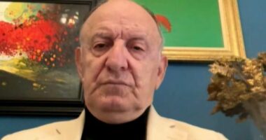 “Antifa, iu hoq maska Qorit dhe Shehajt”/ Leka: Veliaj dhe Spiropali, asnjë reagim për shkatërrimin e Tiranës