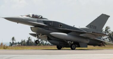 Dy avionët e parë F-16V mbërrijnë në Tajvan nga SHBA