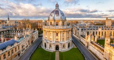 Universitetet më të mira në botë për 2027/ SHBA dhe Britania dominojnë 10-shen e parë