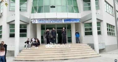 Studentët e Vlorës nuk protestojnë, mësimi vazhdon normalisht në Universitetin “Ismail Qemali”