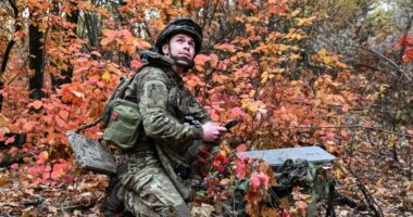 Ukraina ende në pritje të përgjigjes nga SHBA për kufizimet në Starlink