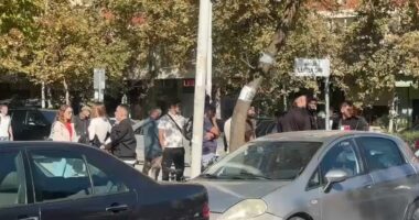 Studentët e Vlorës refuzojnë protestën/ Qëndrime kundërshtuese për bojkot të mësimit
