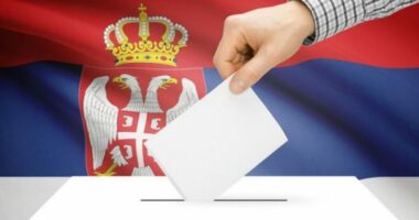 Mbyllen zgjedhjet në Serbi/ Pjesëmarrje rekord nga votuesit
